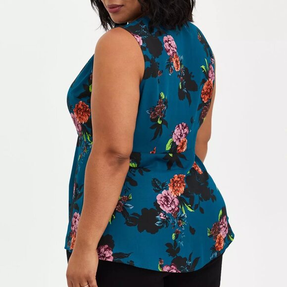 TORRID Top - Picture 3 of 9